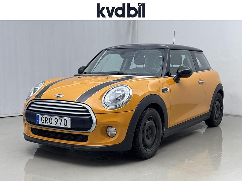 Orange Begagnad 2015 Mini Cooper Pepper Halvkombi | 149 000 kr (Marknadspris) - Bild 1/3