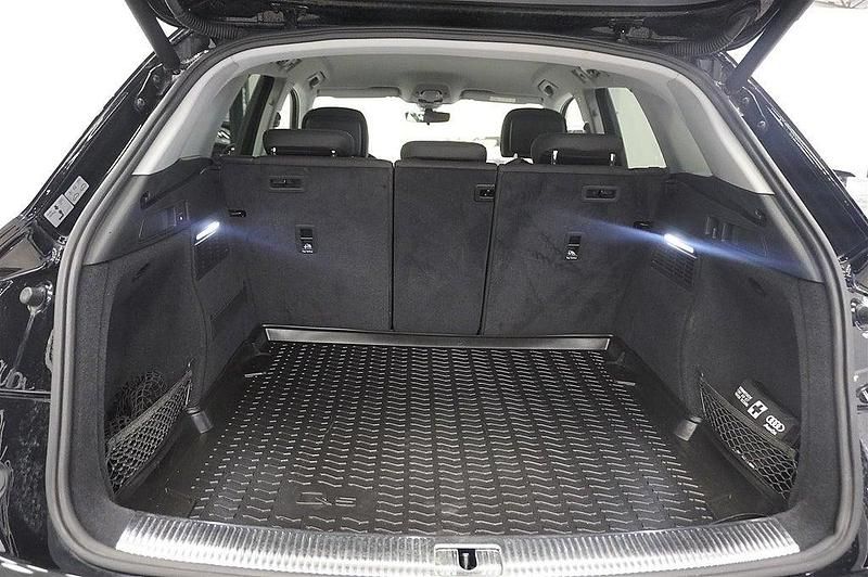 Begagnad Audi Q5 Proline 163 HK (119 kW) 2019 Svart SUV