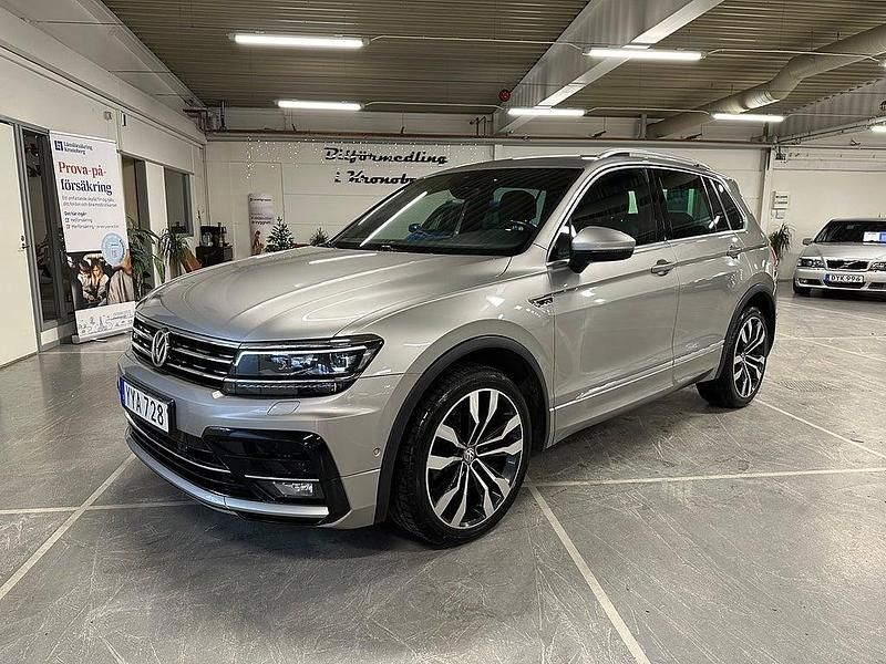 Silver Begagnad 2017 VW Tiguan GTS SUV | 299 900 kr - Bild 1/4