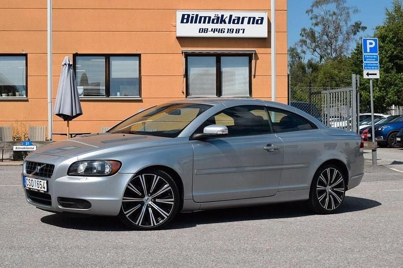 Silver Begagnad 2007 Volvo C70 Summum Cab | 114 900 kr (Marknadspris) - Bild 1/4