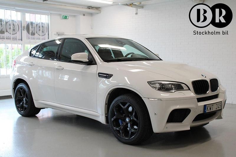 Vit Begagnad 2013 BMW X6 M SUV | 319 900 kr - Bild 1/4
