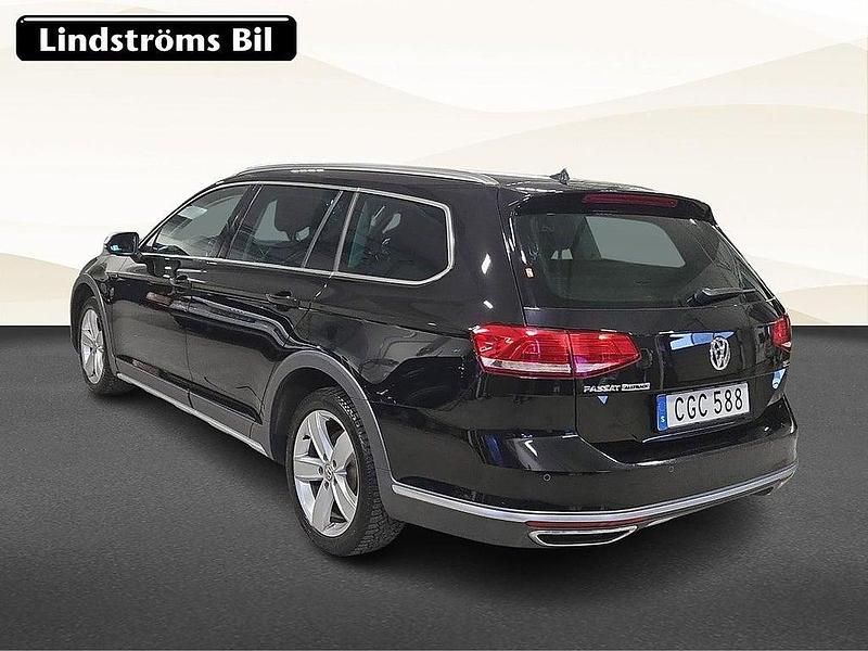 Begagnad VW Passat Alltrack 190 HK (139 kW) 2018 Svart Kombi