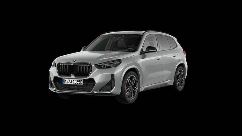 Space silver metallic Ny 2025 BMW X1 M Sport SUV | 731 000 kr - Bild 1/4