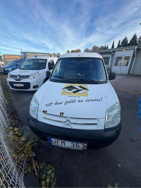 Vit Begagnad 2007 Citroën Berlingo Minibuss | 15 000 kr (Marknadspris) - Bild 1/4