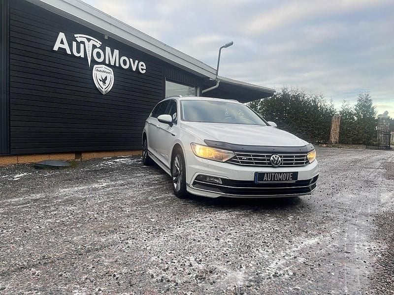 Begagnad VW Passat GT 190 HK (139 kW) 2017 Vit Kombi