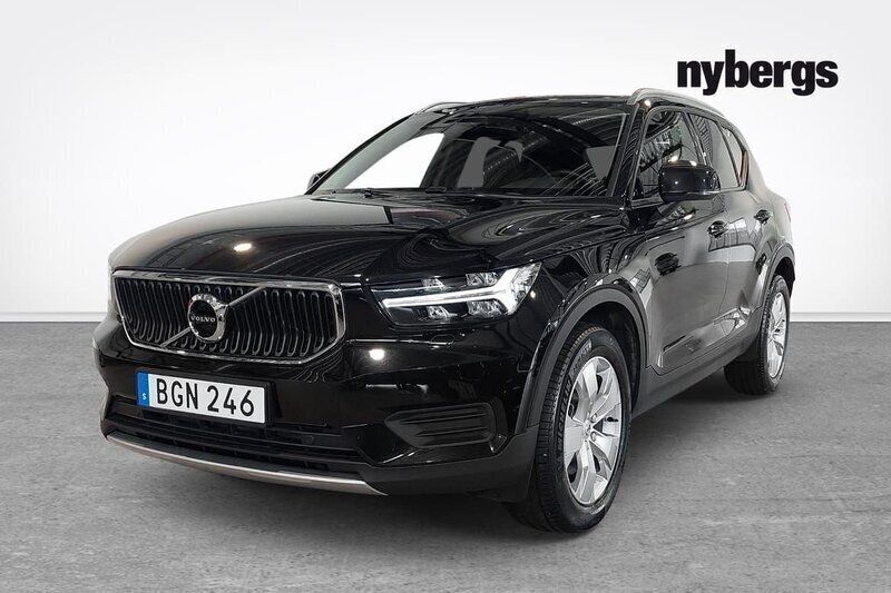 Svart Begagnad 2022 Volvo XC40 SUV | 319 000 kr (Marknadspris) - Bild 1/4