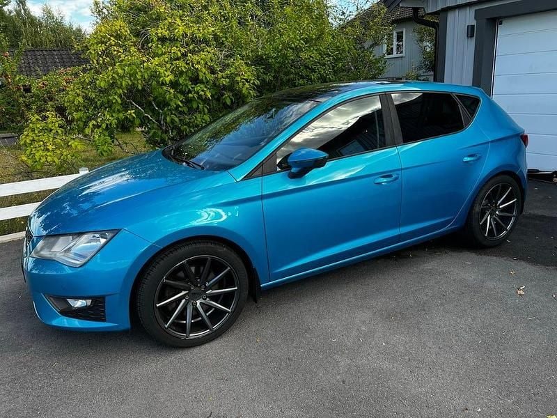 Begagnad 2013 Seat Leon Halvkombi | 82 000 kr (Marknadspris) - Bild 1/4