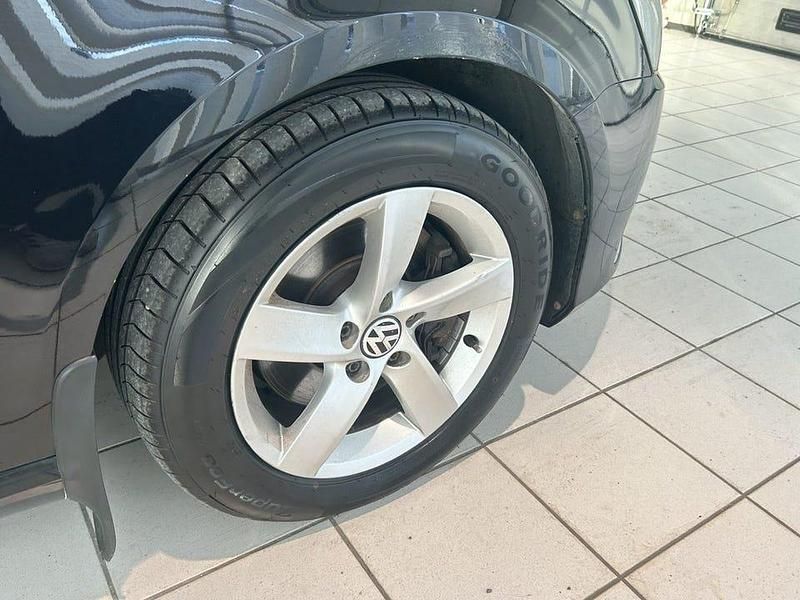 Begagnad VW Passat 140 HK (102 kW) 2012 Svart