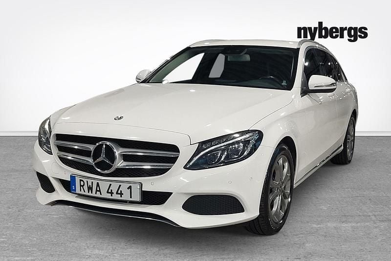 Vit Begagnad 2018 Mercedes C220 Avantgarde Kombi | 179 000 kr (Bra pris) - Bild 1/4