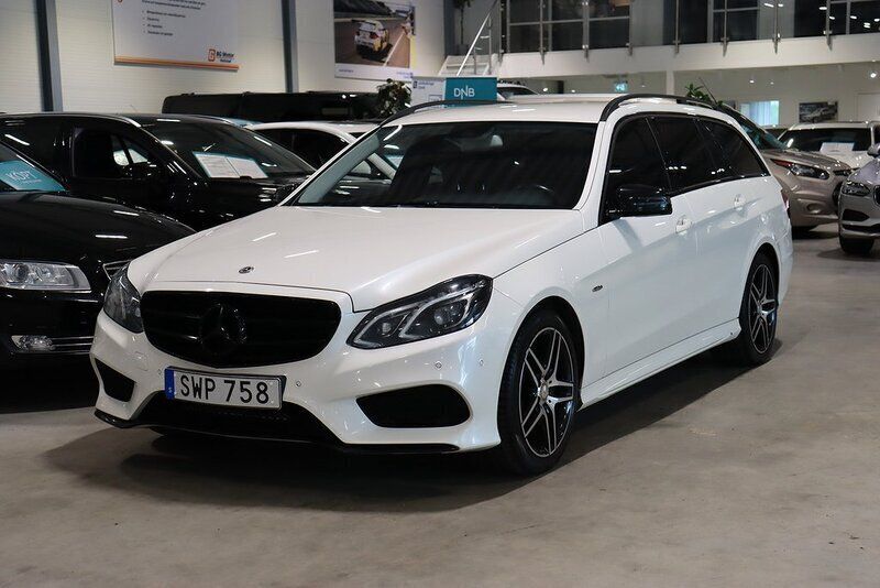 Vit Begagnad 2015 Mercedes E250 AMG Kombi | 199 900 kr (Marknadspris) - Bild 1/4