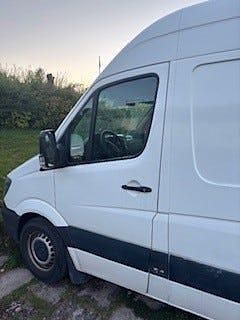 Vit Begagnad 2016 Mercedes Sprinter Van | 110 000 kr (Superpris) - Bild 1/4