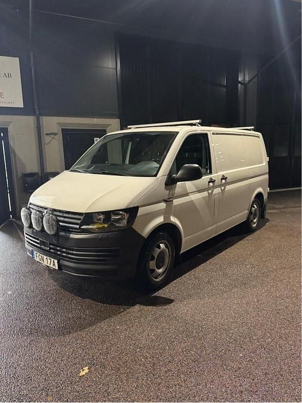 Vit Begagnad 2019 VW T6.1 Van | 180 000 kr - Bild 1/4
