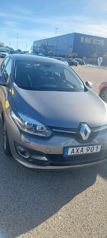 Grå Begagnad 2014 Renault Mégane III Halvkombi | 86 000 kr (Lite dyr) - Bild 1/4