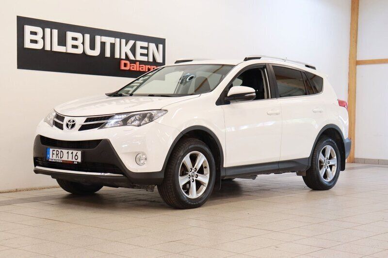 Vit Begagnad 2015 Toyota RAV4 Active SUV | 159 500 kr (Marknadspris) - Bild 1/4