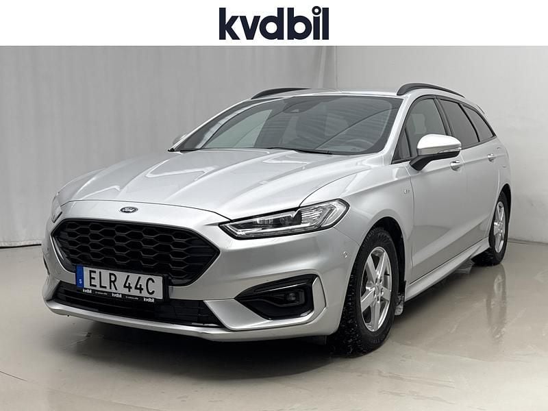 Grå Begagnad 2021 Ford Mondeo Kombi | 229 000 kr - Bild 1/3