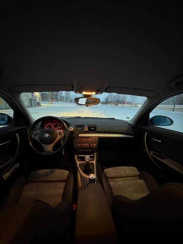 Begagnad BMW 118 129 HK (94 kW) 2005 Halvkombi