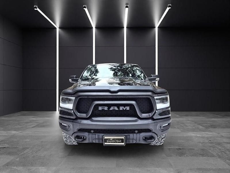 Begagnad Dodge Ram 264 HK (194 kW) 2020 Diamond black crystal pearl