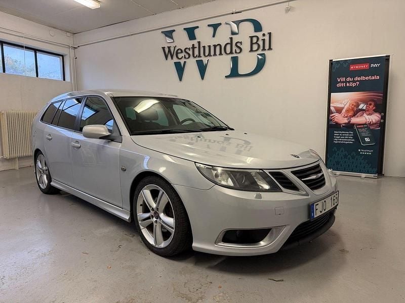 Ljusgrå Begagnad 2007 Saab 9-3 Aero Kombi | 79 900 kr (Marknadspris) - Bild 1/4