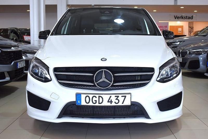 Begagnad Mercedes B180 AMG 109 HK (80 kW) 2016 Vit Minibuss