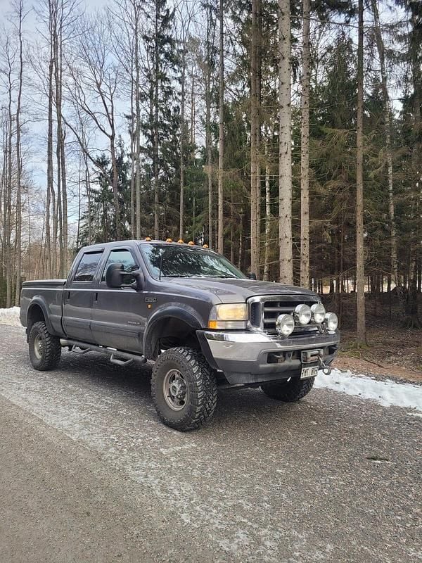 Begagnad Ford V8 254 HK (186 kW) 2002 Pickup