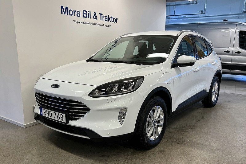 Vit Begagnad 2021 Ford Kuga Titanium SUV | 379 900 kr - Bild 1/4