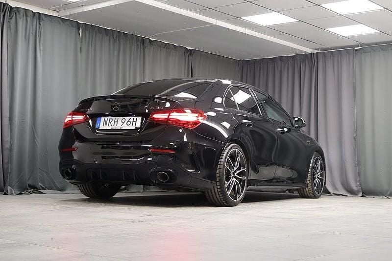 Begagnad Mercedes A35 AMG AMG 306 HK (225 kW) 2023 Svart Sedan