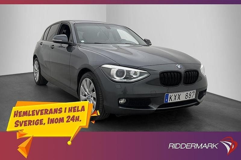 Grå Begagnad 2014 BMW 118 Sport Line Halvkombi | 164 900 kr (Marknadspris) - Bild 1/3