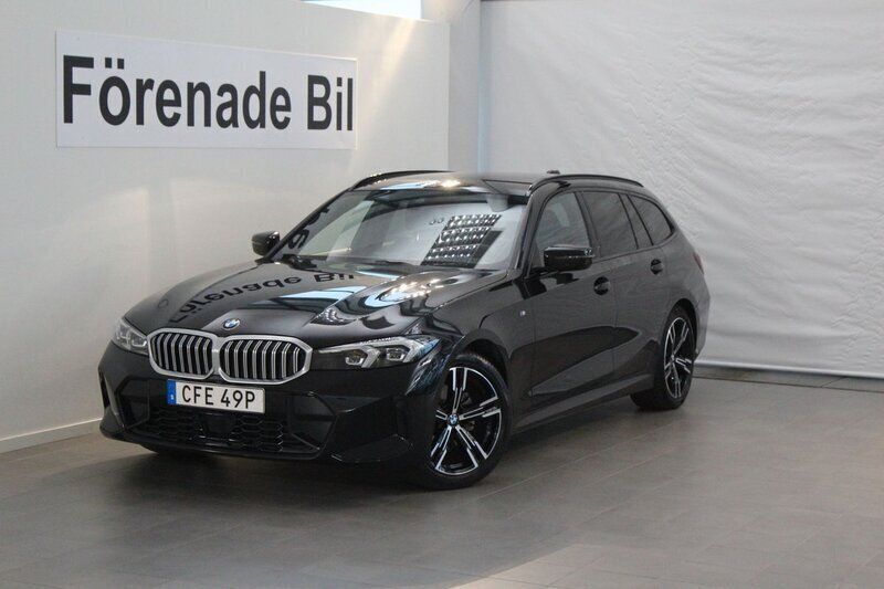 Svart Begagnad 2024 BMW 320 M Sport Kombi | 479 000 kr (Dyr) - Bild 1/4