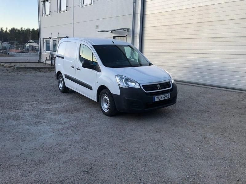 Begagnad 2018 Peugeot Partner Minibuss | 79 000 kr (Bra pris) - Bild 1/4