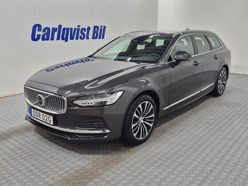 Platinumgrå metallic Begagnad 2024 Volvo V90 Core Kombi | 409 000 kr (Lite dyr) - Bild 1/4