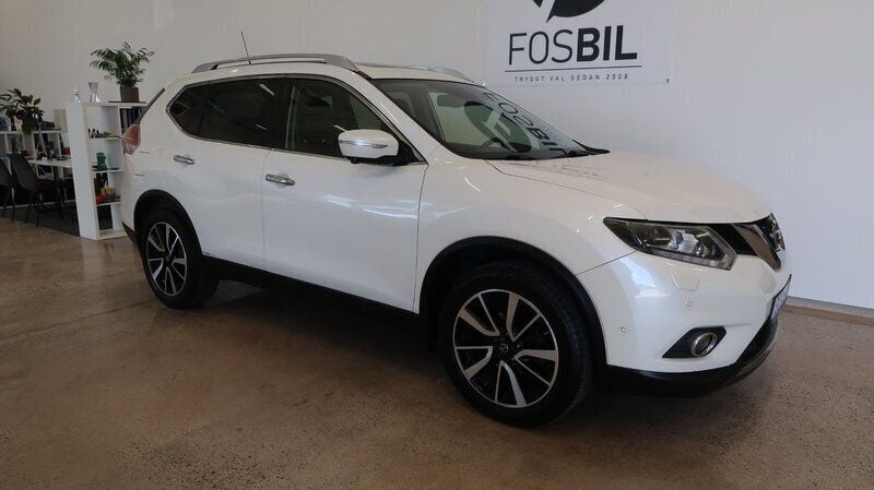 Vit Begagnad 2015 Nissan X-Trail SUV | 129 900 kr (Marknadspris) - Bild 1/3