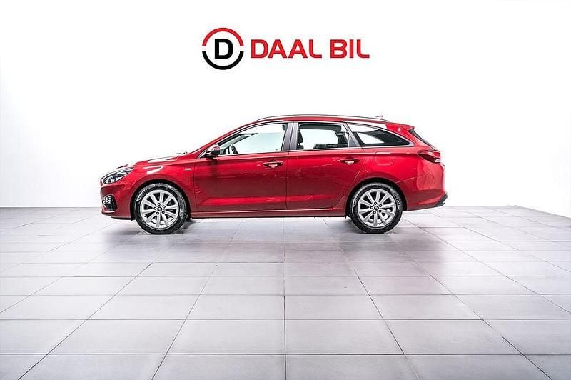 Röd Begagnad 2020 Hyundai i30 Essential Kombi | 189 700 kr (Lite dyr) - Bild 1/4