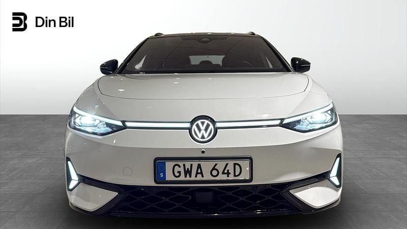 Begagnad VW ID.7 GTX 250 kW (340 HK) 2024 Vit Kombi