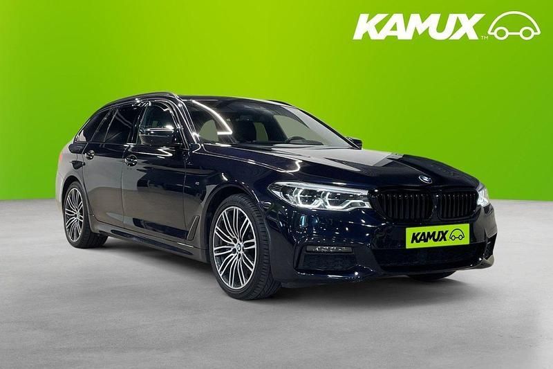 Svart Begagnad 2019 BMW 530 M Sport Kombi | 359 800 kr (Marknadspris) - Bild 1/4