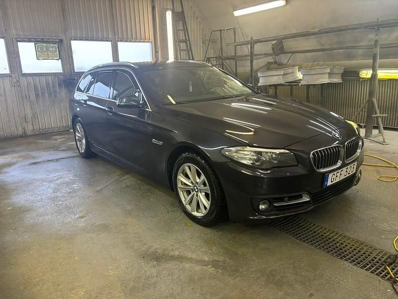 Begagnad 2014 BMW 530 Kombi | 149 000 kr (Bra pris) - Bild 1/4