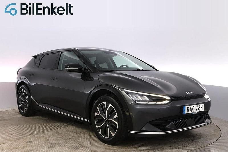 Grå Begagnad 2022 Kia EV6 3 SUV | 328 900 kr - Bild 1/4