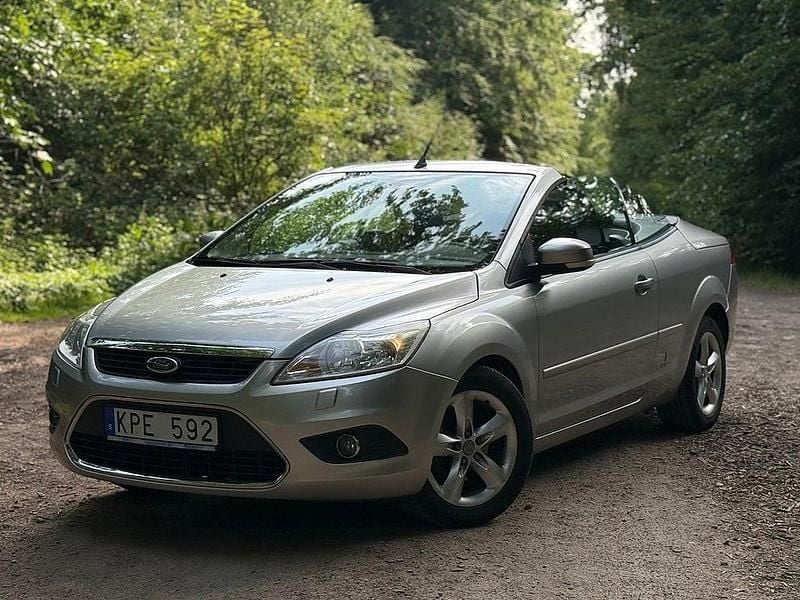 Begagnad Ford Focus Cabriolet Trend 101 HK (74 kW) 2010 Grå Cab