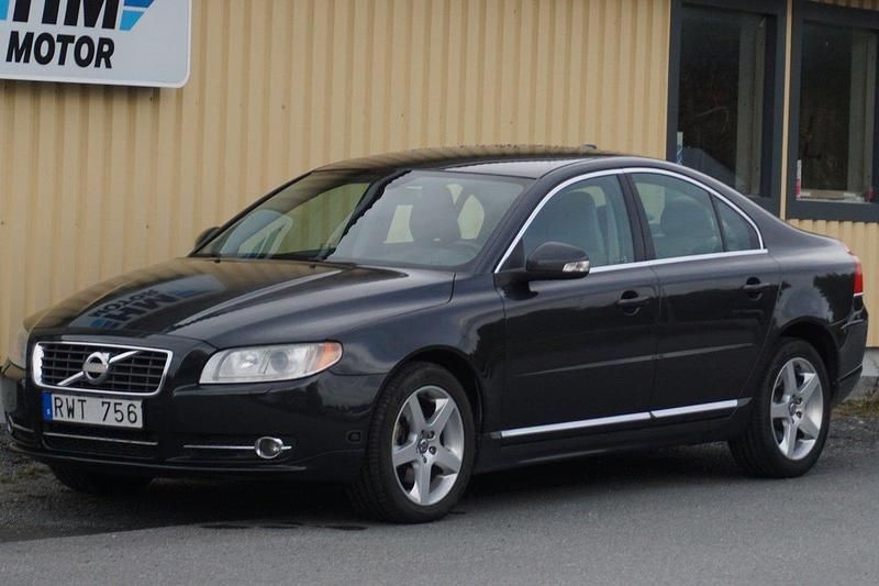 Grå Begagnad 2010 Volvo S80 Summum Sedan | 66 500 kr (Marknadspris) - Bild 1/4