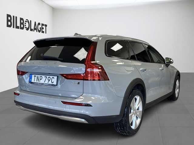 Begagnad Volvo V60 CC 250 HK (183 kW) 2024 Kombi