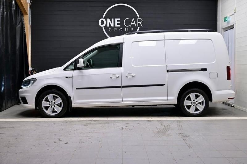 Begagnad VW Caddy Maxi SE 150 HK (110 kW) 2019 Vit Minibuss