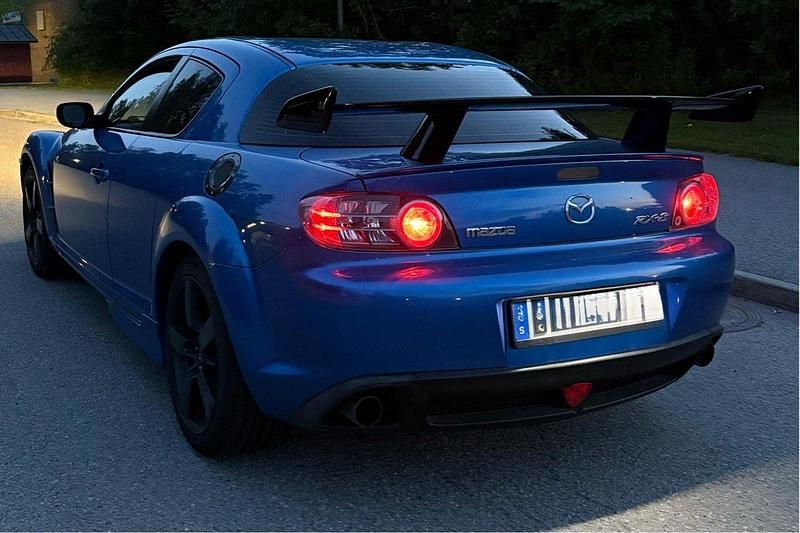 Begagnad 2004 Mazda RX8 Halvkombi | 95 000 kr - Bild 1/4