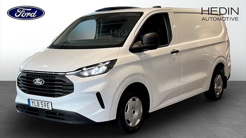Vit (white) Begagnad 2024 Ford Transit Custom Trend Van | 424 875 kr (Marknadspris) - Bild 1/4