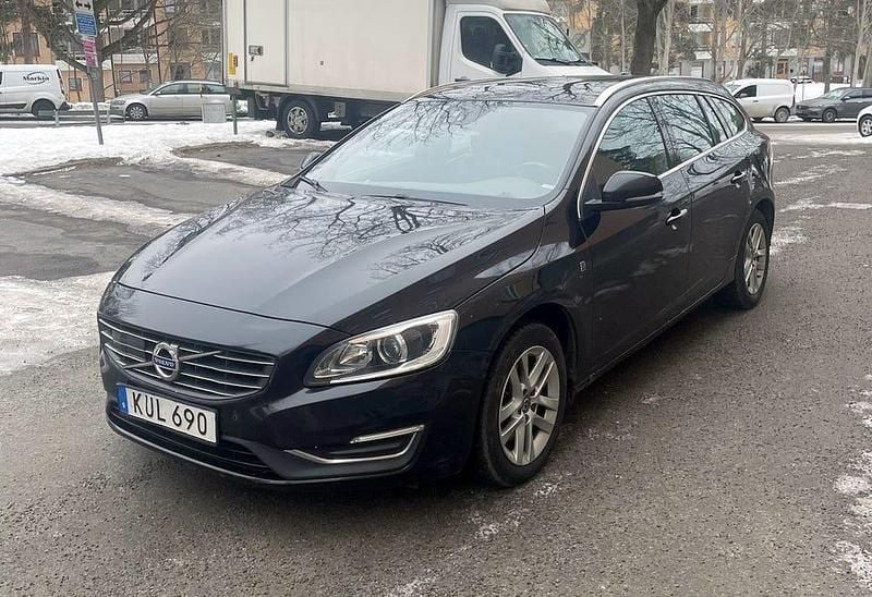 Begagnad Volvo V60 Ocean Race 190 HK (139 kW) 2016 Kombi