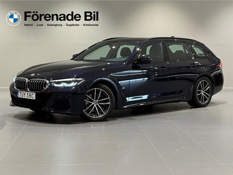 Svart Begagnad 2020 BMW 520 M Sport Kombi | 399 000 kr (Dyr) - Bild 1/4