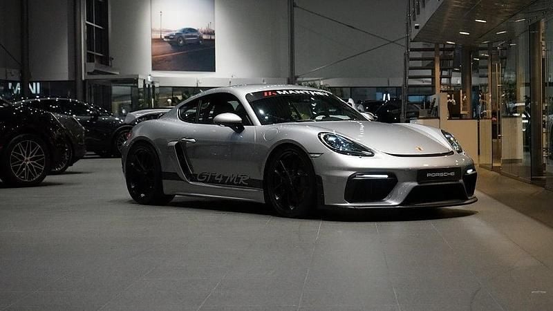 Silver Begagnad 2022 Porsche 718 Cayman GT4 Sportkupé | 1 195 000 kr (Superpris) - Bild 1/4