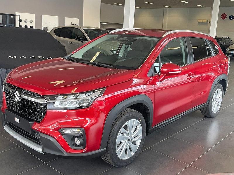 Röd Ny 2025 Suzuki SX4 S-Cross SUV | 299 900 kr (Bra pris) - Bild 1/4