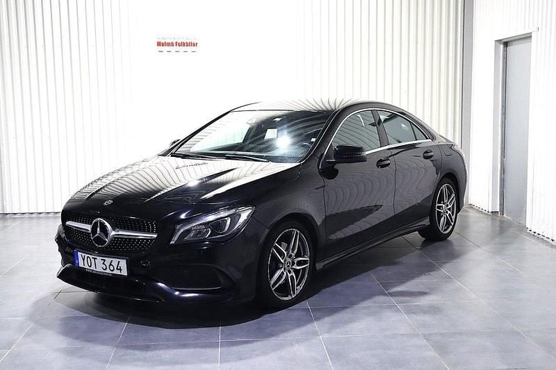 Svart Begagnad 2017 Mercedes CLA200 AMG Sportkupé | 219 902 kr (Marknadspris) - Bild 1/4