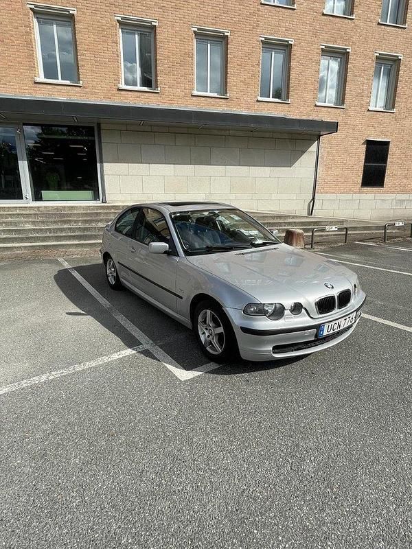 Grå Begagnad 2003 BMW 316 Compact Halvkombi | 19 000 kr (Bra pris) - Bild 1/4