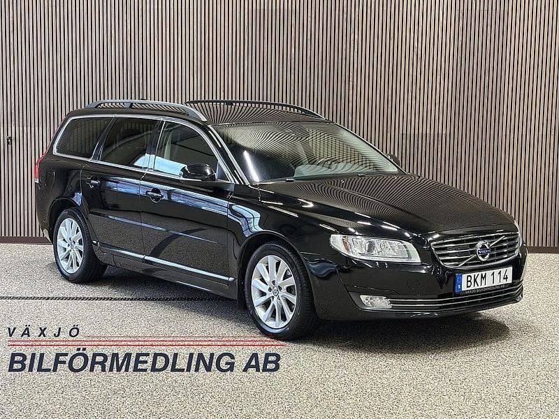 Svart Begagnad 2015 Volvo V70 Momentum Kombi | 119 000 kr (Marknadspris) - Bild 1/4