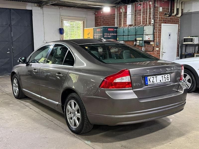 Begagnad Volvo S80 Summum 164 HK (120 kW) 2010 Grå Sedan